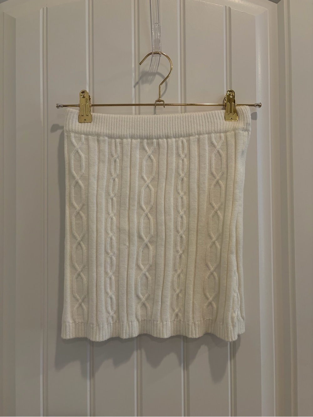 Le Lis Cream Cable-Knit Mini Skirt